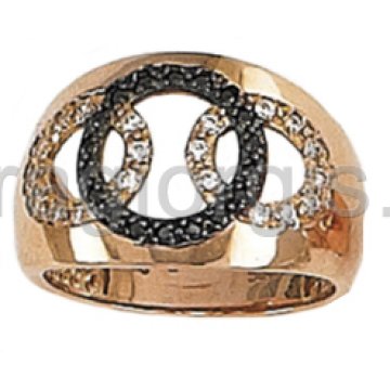 Δαχτυλίδι τύπου chevalier σε ροζ χρυσό με λευκές και μαύρες πέτρες ζιργκόν