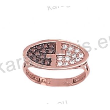 Δαχτυλίδι σε ροζ χρυσό με μαύρες και άσπρες πέτρες ζιργκόν