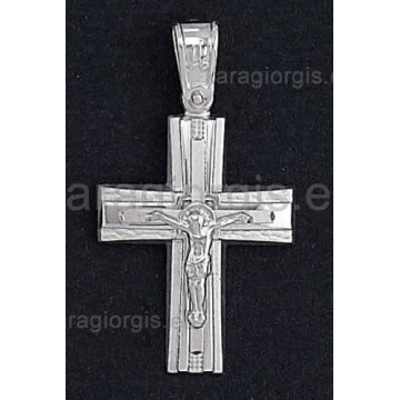 Βαπτιστικός σταυρός λευκόχρυσος για αγόρι με εσταυρωμένο και διαμαντέ σαγρέ φινίρισμα  