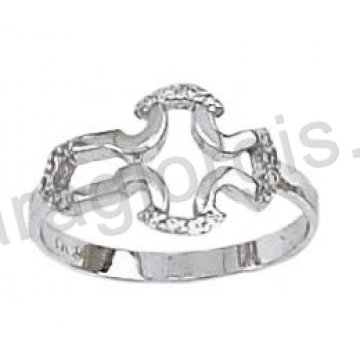 Δαχτυλίδι λευκόχρυσο τύπου Chevalier σε σχήμα σταυρού και άσπρες πέτρες ζιργκόν