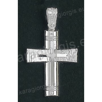 Βαπτιστικός σταυρός Κ18 για αγόρι λευκόχρυσος με λουστρέ και γραμμωτό διαμαντέ φινίρισμα με ένθετο λευκόχρυσο σταυρό της σειράς Anorado