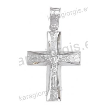 Βαπτιστικός σταυρός λευκόχρυσος για αγόρι Κ14 με λευκόχρυσο εσταυρωμένο με λουστρέ και γραμμωτό σαγρέ φινίρισμα
