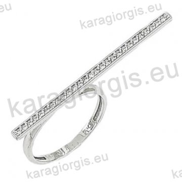 Δαχτυλίδι λευκόχρυσο με μπάρα K14 σε μοντέρνο σχέδιο με λευκές πέτρες ζιργκόν