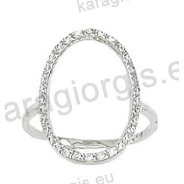 Δαχτυλίδι λευκόχρυσο K14 σε μοντέρνο σχέδιο με λευκές πέτρες ζιργκόν