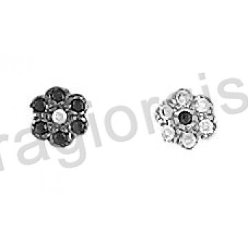 Σκουλαρίκια λευκόχρυσα Κ14 σε σχήμα λουλουδιού με άσπρες ή μαύρες πέτρες ζιργκόν και μαύρο πλατίνωμα