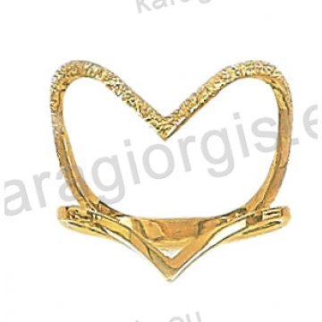 Μοντέρνο χρυσό δαχτυλίδι Κ14 σε σχήμα καρδιάς με μαρτιλέ φινίρισμα