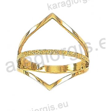 Μοντέρνο χρυσό δαχτυλίδι Κ14 με μαρτιλέ φινίρισμα