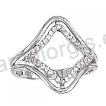 Μοντέρνο δαχτυλίδι λευκόχρυσο Κ14 με άσπρες πέτρες ζιργκόν