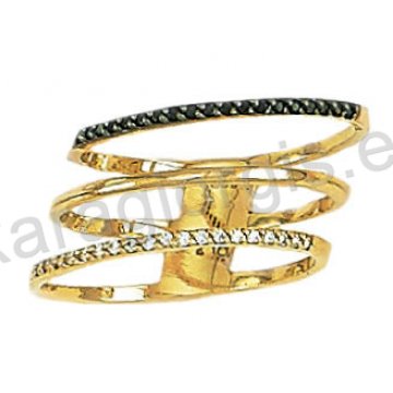 Μοντέρνο δαχτυλίδι χρυσό Κ14 τρίβερο με άσπρες και καφέ πέτρες ζιργκόν και μαύρο πλατίνωμα
