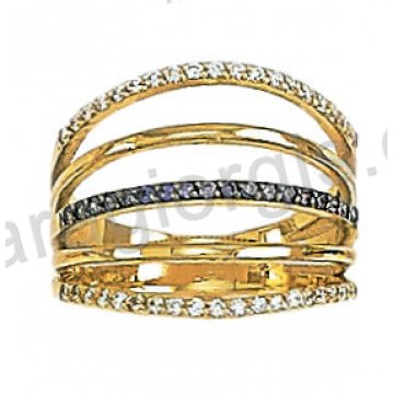Μοντέρνο δαχτυλίδι χρυσό Κ14 με άσπρες και μωβ πέτρες ζιργκόν και μαύρο πλατίνωμα