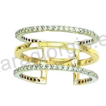 Δαχτυλίδι χρυσό Κ14 fashion με λευκόχρυσο σε μοντέρνο σχεδιασμό με τρείς σειρές δίχρωμο με άσπρες πέτρες ζιργκόν.