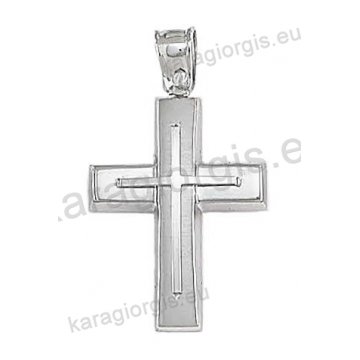 Βαπτιστικός σταυρός για αγόρι λευκόχρυσο σε ματ και λουστρέ φινίρισμα με δεύτερο σταυρό στη μέση.   