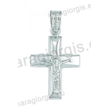 Βαπτιστικός σταυρός για αγόρι λευκόχρυσος σε λουστρέ-ματ φινίρισμα με εσταυρωμένο στη μέση.