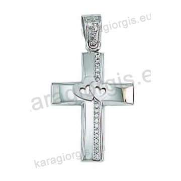 Βαπτιστικός σταυρός για κορίτσι λευκόχρυσος με ένθετες καρδούλες σε λουστρέ φινίρισμα με άσπρες πέτρες ζιργκόν.