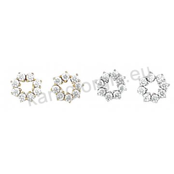 Σκουλαρίκι Κ14 πάνω στο αυτί χρυσό ή λευκόχρυσο σε λουλουδάκι με άσπρες πέτρες ζιργκόν.