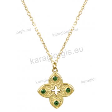 Κολιέ χρυσό Κ14 με κρεμαστό βυζαντινό σταυρό με πράσινες πέτρες ζιργκόν.