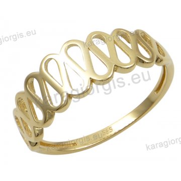 Δαχτυλίδι γυναικείο χρυσό Κ14 σε ελικοειδές με λουστρέ φινίρισμα.