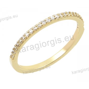 Δαχτυλίδι γυναικείο χρυσό Κ14 σε σειρέ με άσπρες πέτρες ζιργκόν.